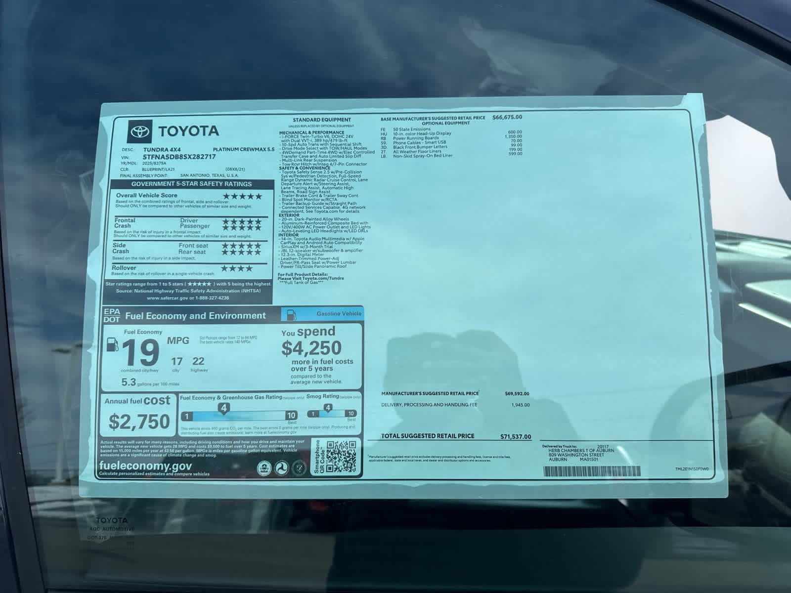 2025 Toyota Tundra Platinum - Photo 13