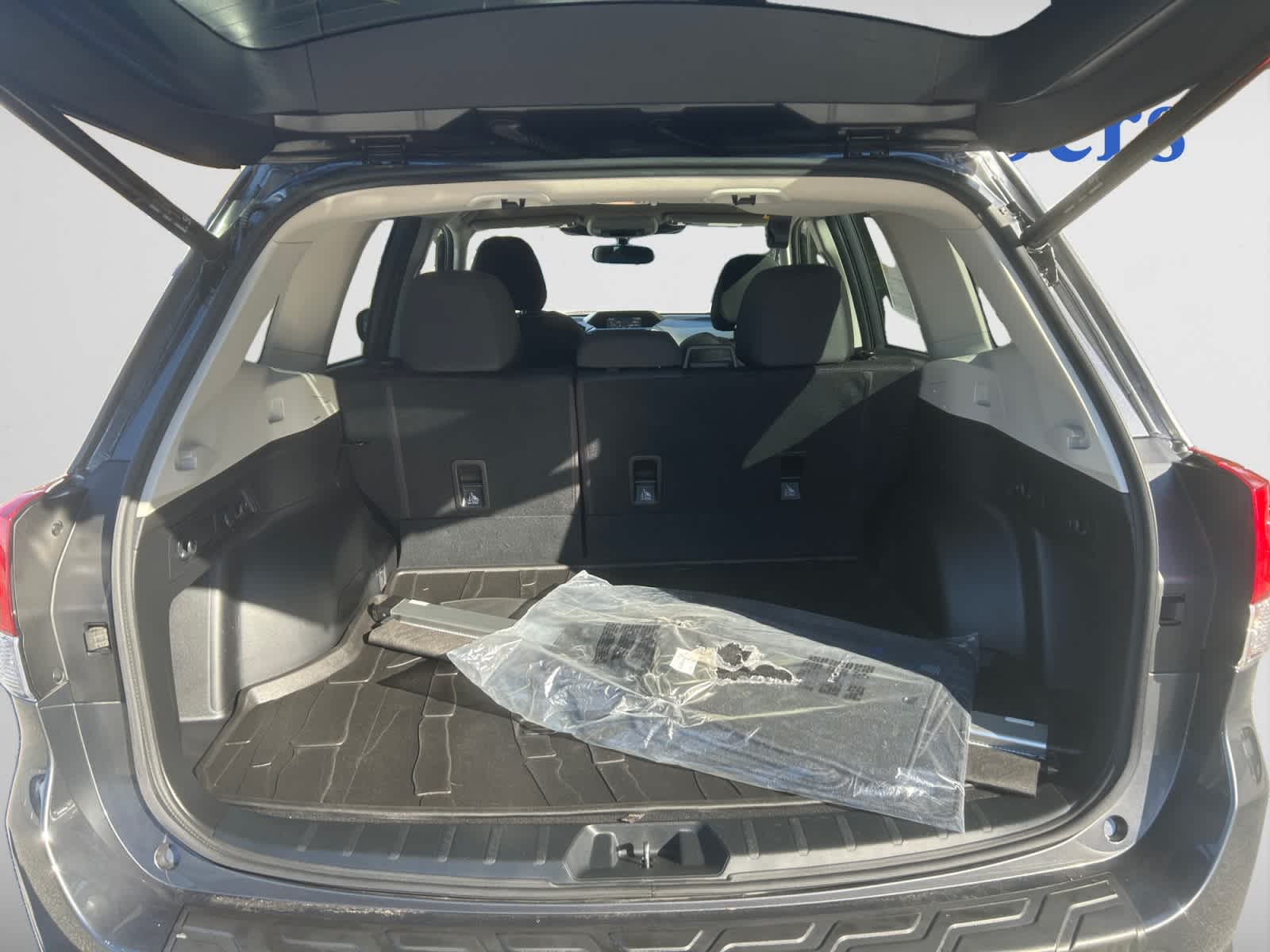 2022 Subaru Forester Premium photo 4