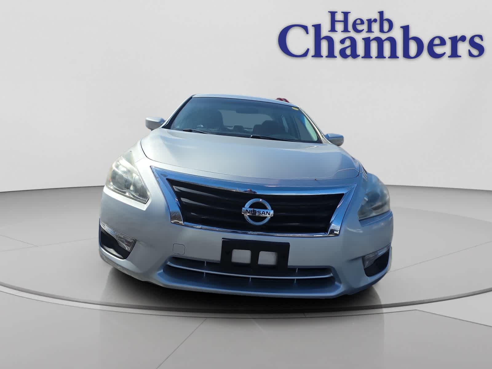 Used 2014 Nissan Altima SV with VIN 1N4AL3AP3EC424860 for sale in Auburn, MA