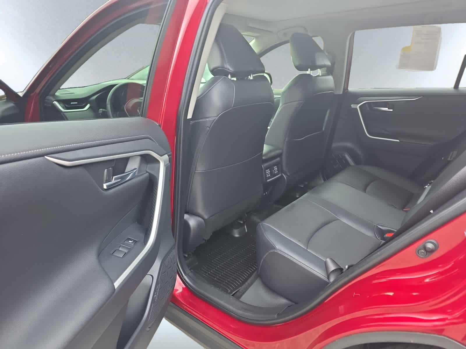 used 2019 Toyota RAV4 car, priced at $31,998