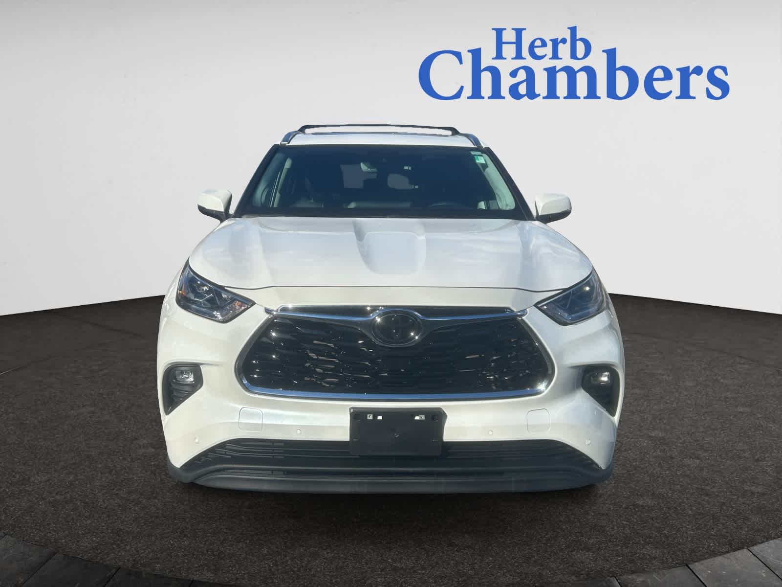 2023 Toyota Highlander Limited photo 2