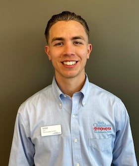 Staff member Julian Ortiz from ID_6cab6a5e01c4