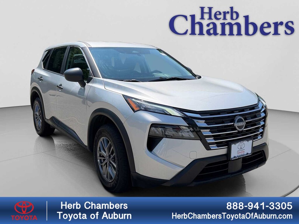 Used 2024 Nissan Rogue S SUV