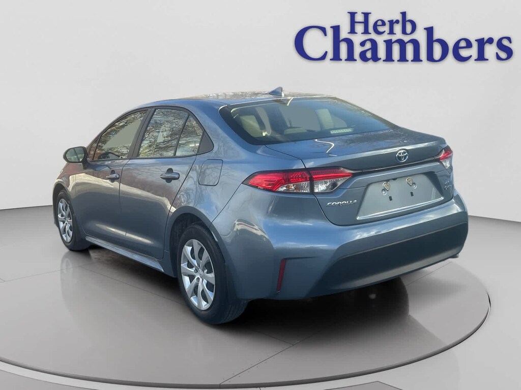 Used 2025 Toyota Corolla Hybrid LE Sedan