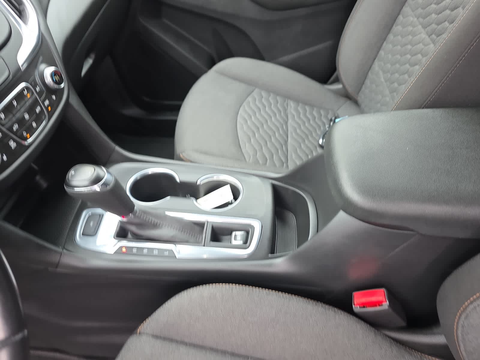 used 2021 Chevrolet Equinox car, priced at $26,998