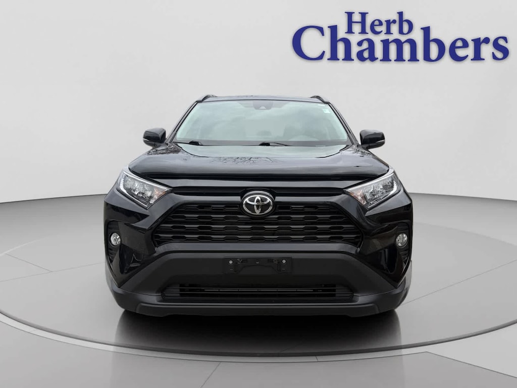 Used 2020 Toyota RAV4 XLE SUV