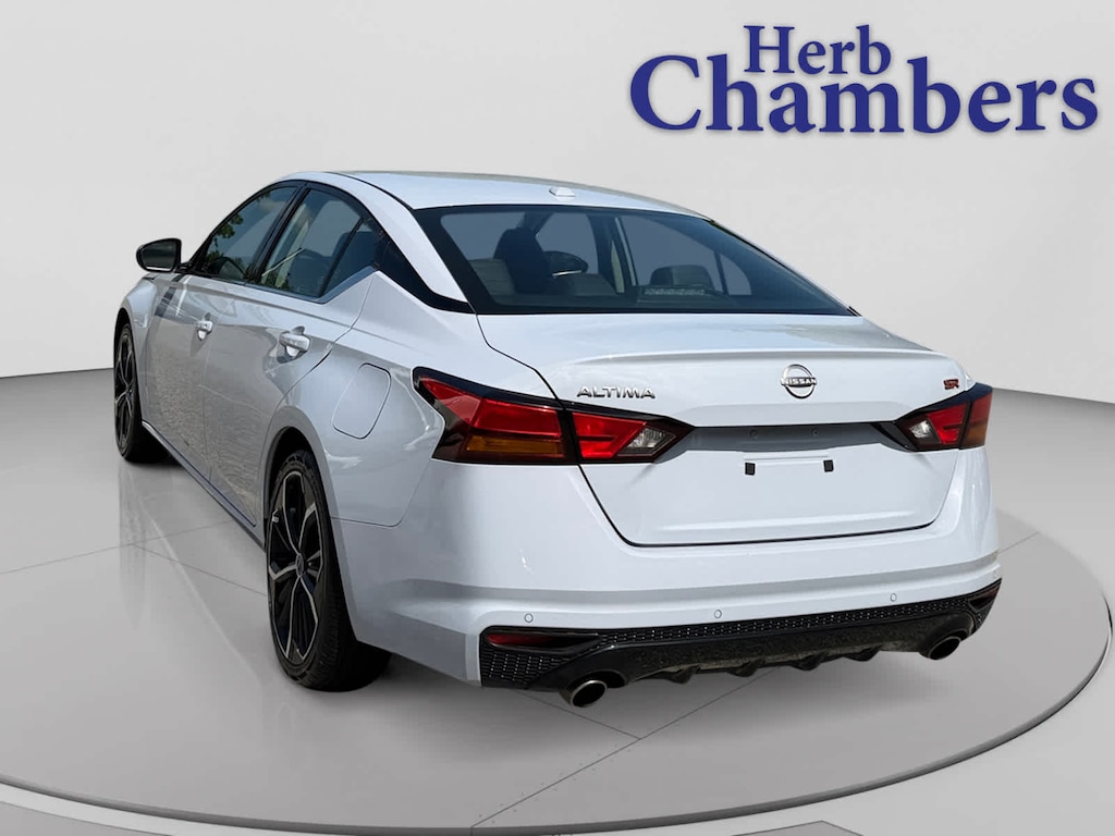 Used 2024 Nissan Altima 2.5 SR Sedan