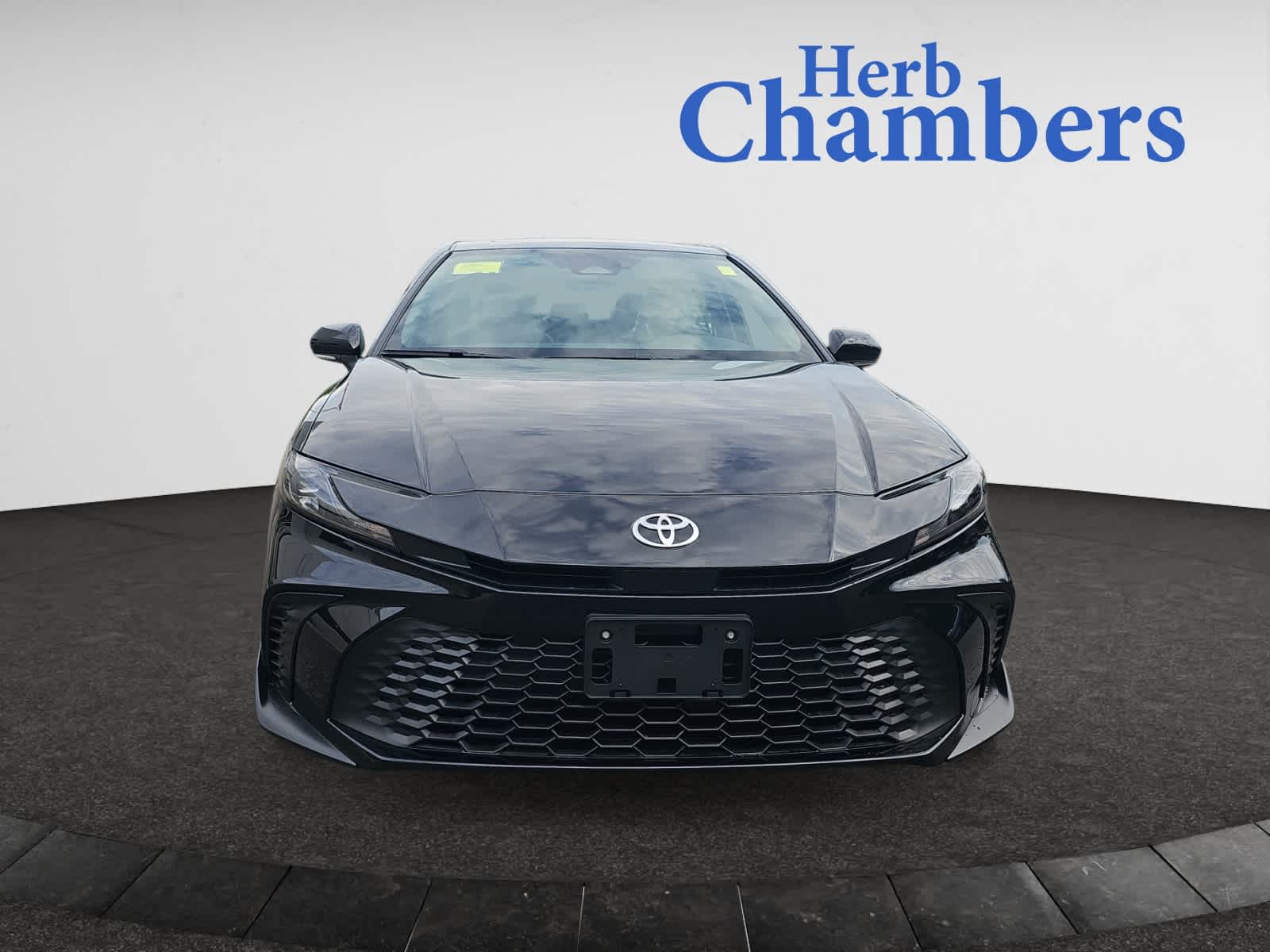 2026 Toyota Camry SE photo 2