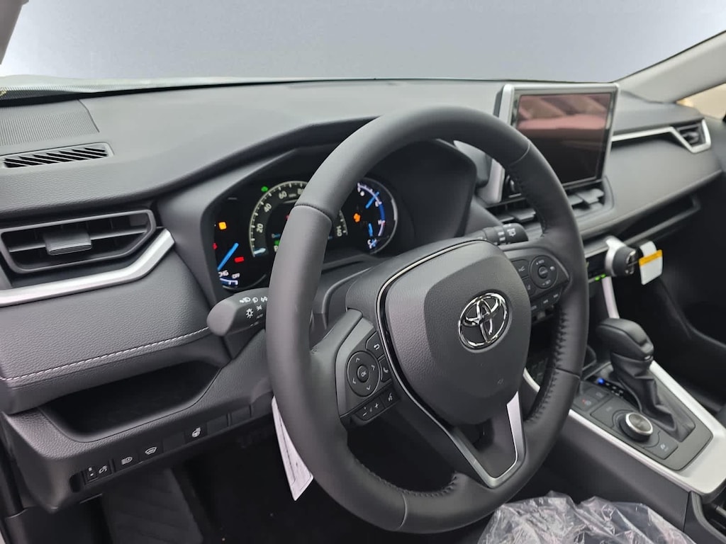 New 2025 Toyota RAV4 Hybrid XLE SUV