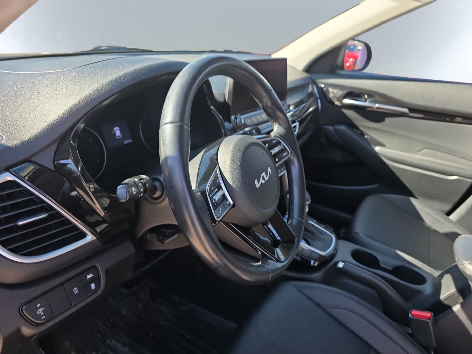 used 2022 Kia Seltos car, priced at $25,998