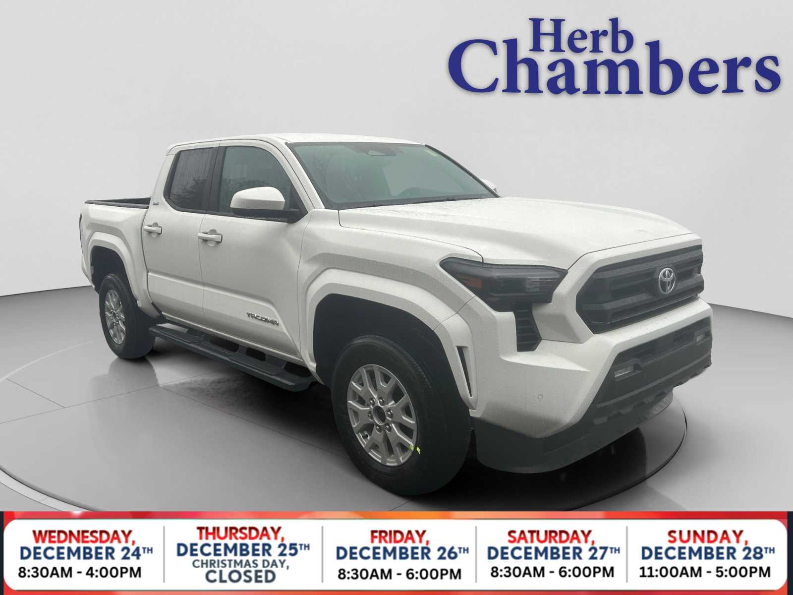 2025 Toyota Tacoma SR5's photo