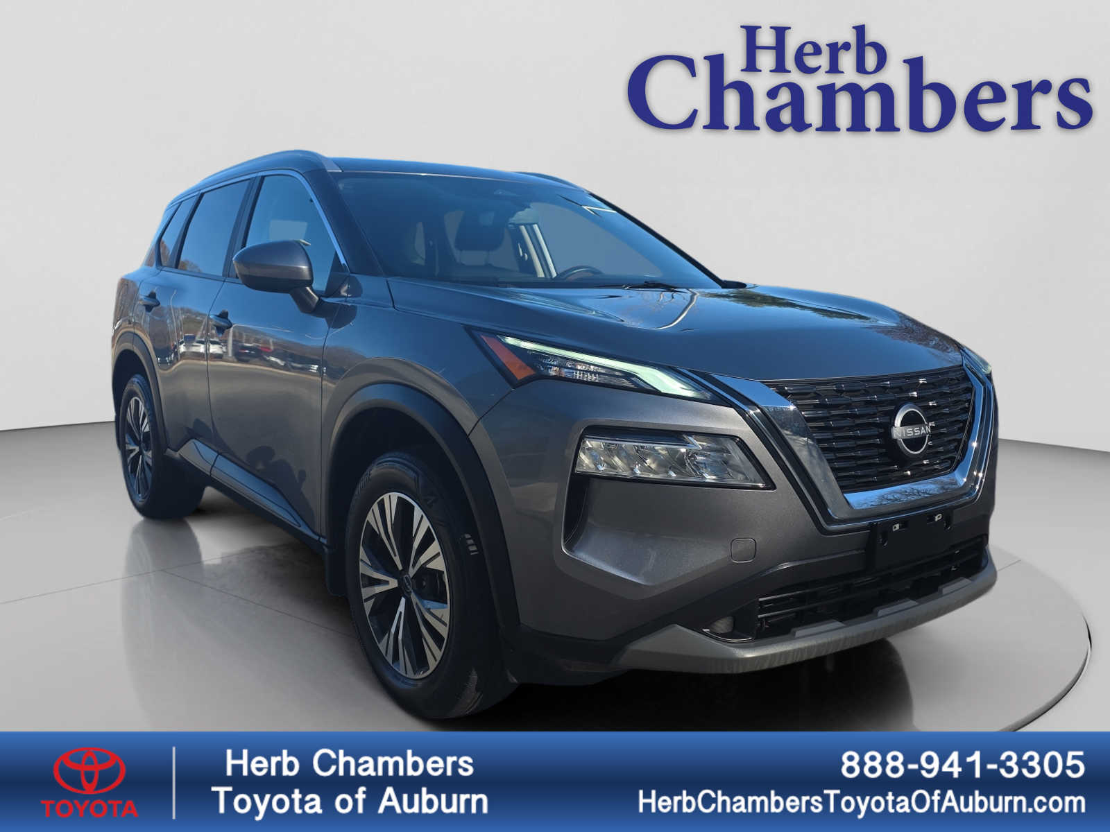 2023 Nissan Rogue SV's photo