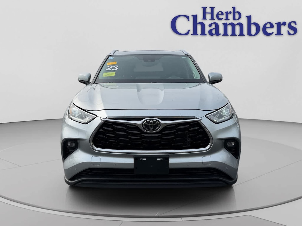 Used 2023 Toyota Highlander Limited SUV