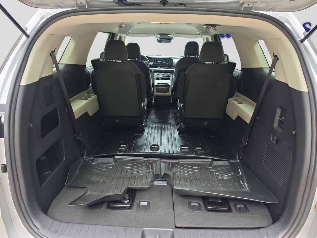 Used 2022 Kia Carnival LX Van