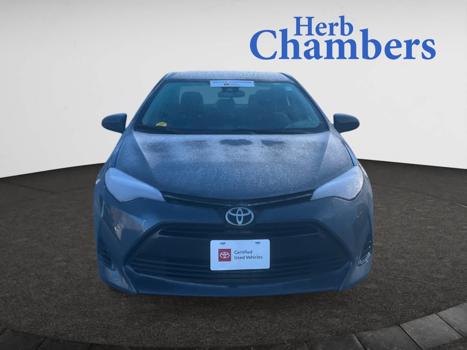 2018 Toyota Corolla LE photo 2