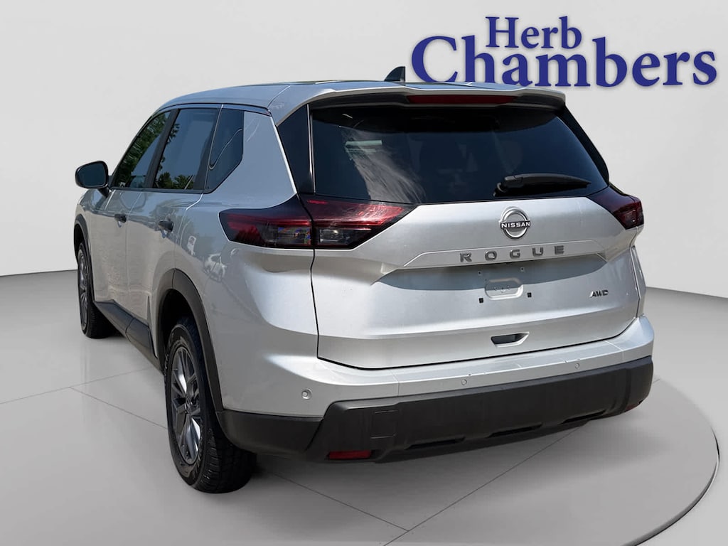 Used 2024 Nissan Rogue S SUV
