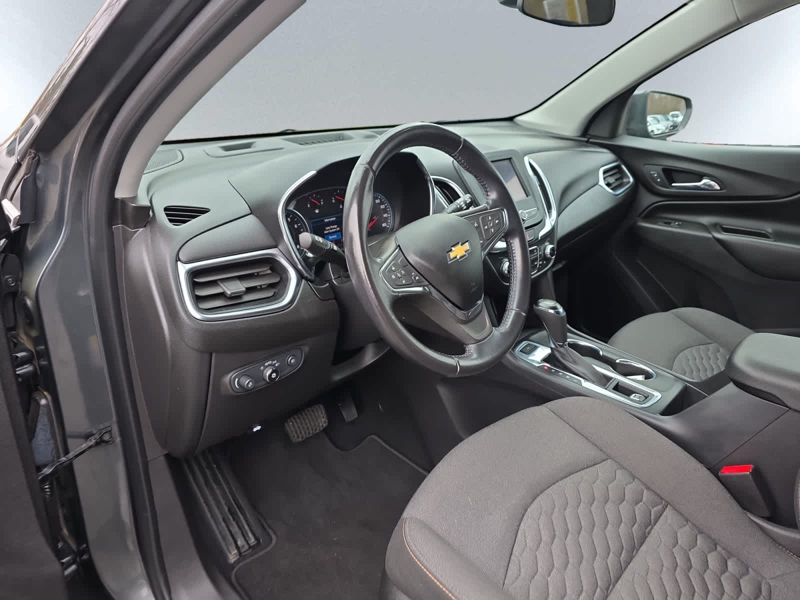 used 2021 Chevrolet Equinox car, priced at $26,998