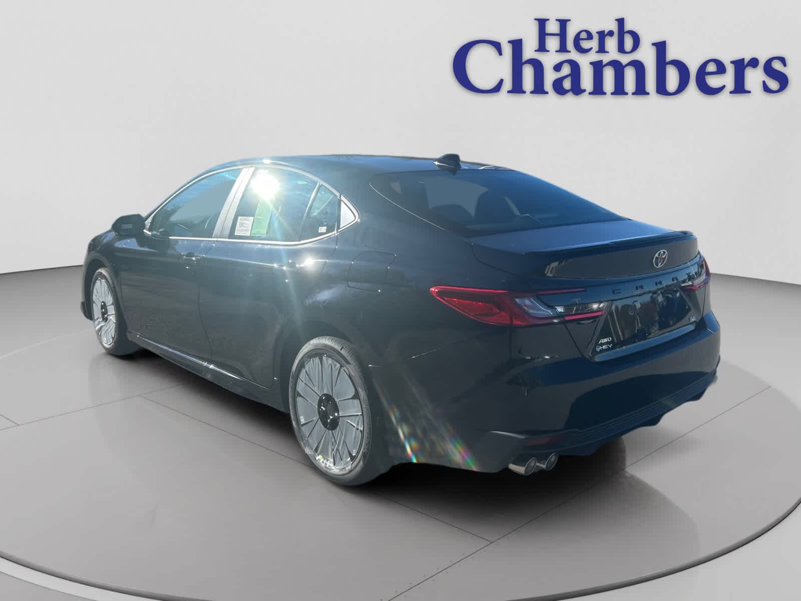 2026 Toyota Camry SE - Photo 3