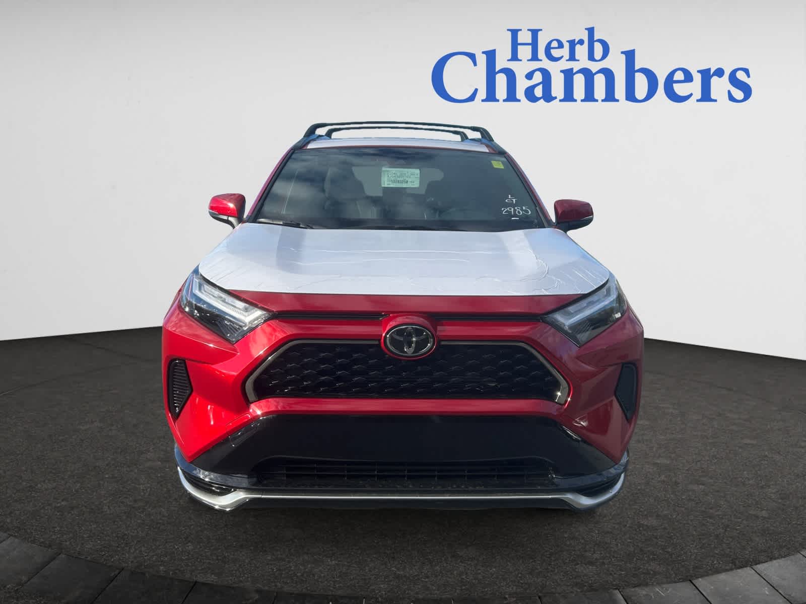 2025 Toyota RAV4 Hybrid SE photo 2