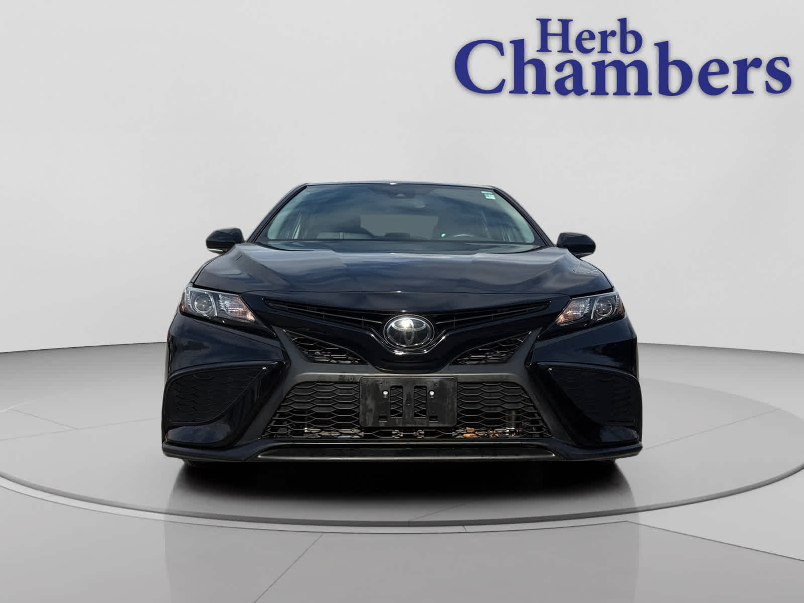 2024 Toyota Camry SE photo 2