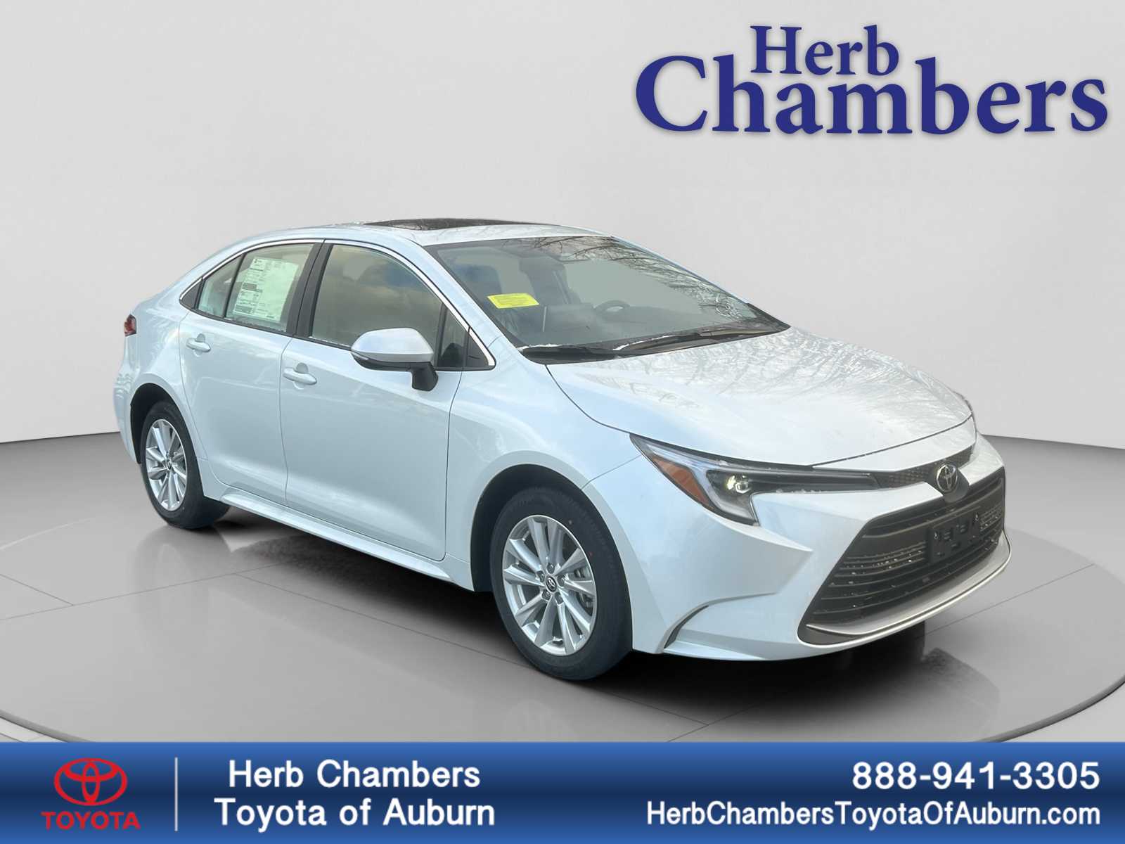 2026 Toyota Corolla XLE's photo