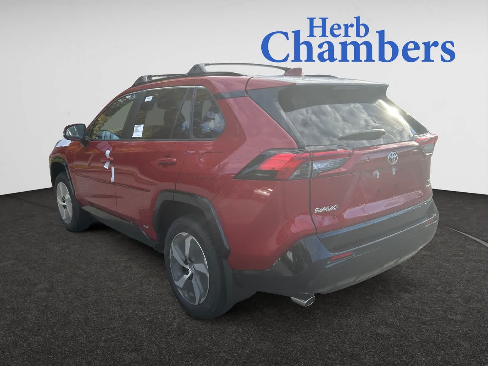 2025 Toyota RAV4 Hybrid SE photo 3