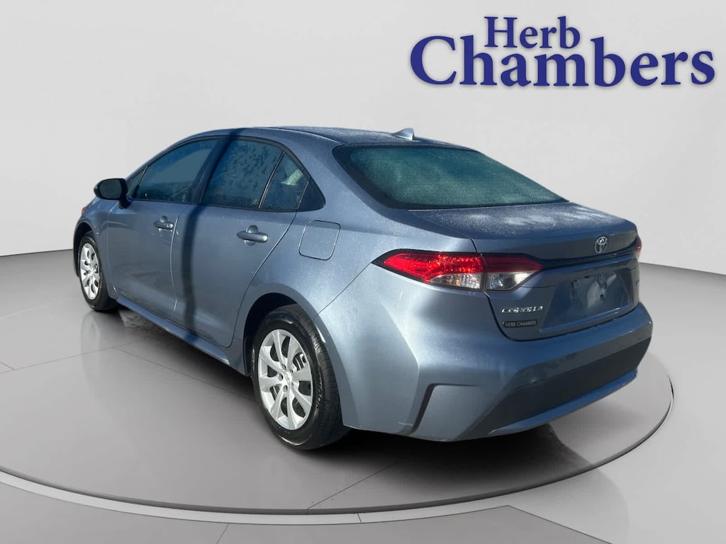 Used 2022 Toyota Corolla LE Sedan