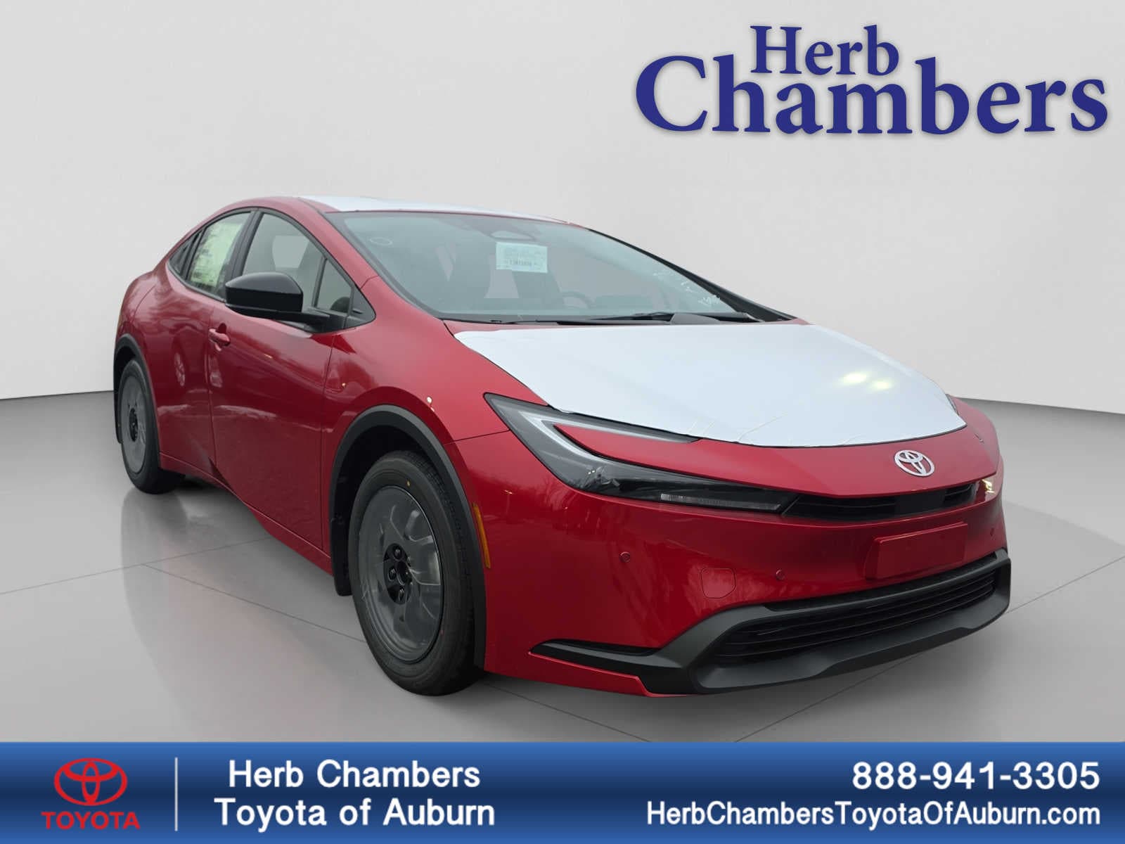 2026 Toyota Prius LE FWD's photo