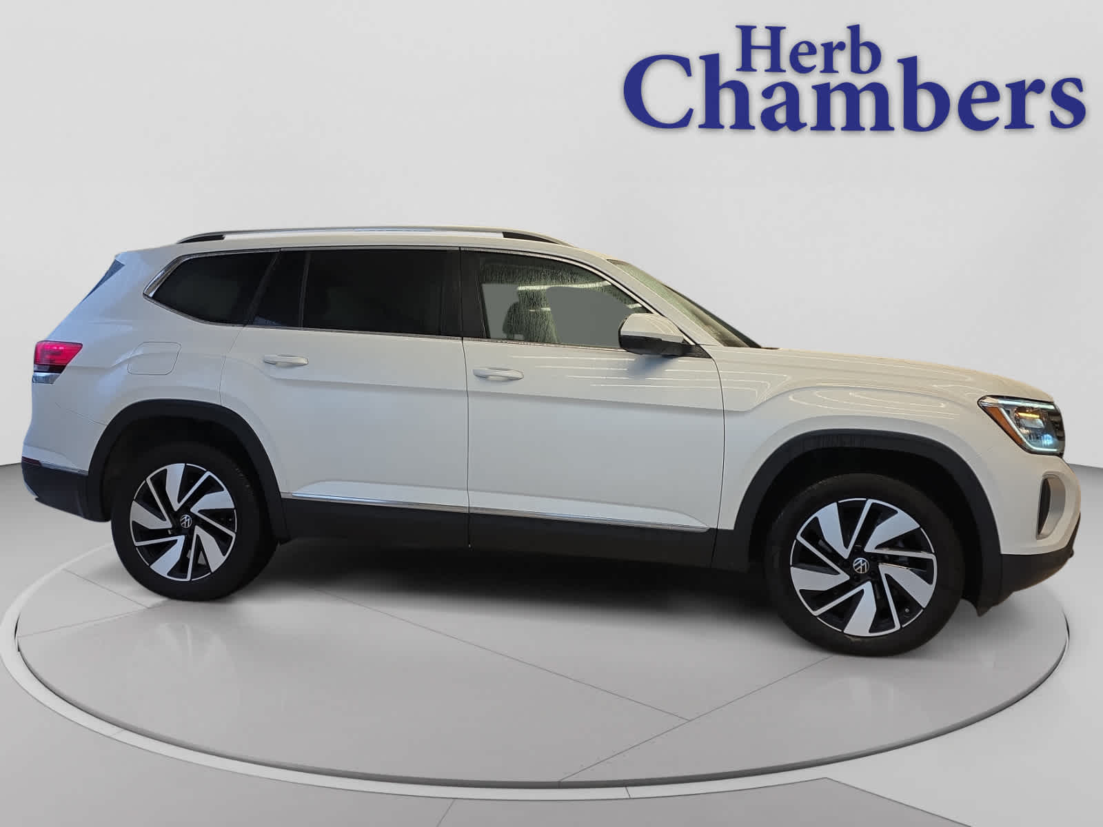 used 2025 Volkswagen Atlas car, priced at $39,998