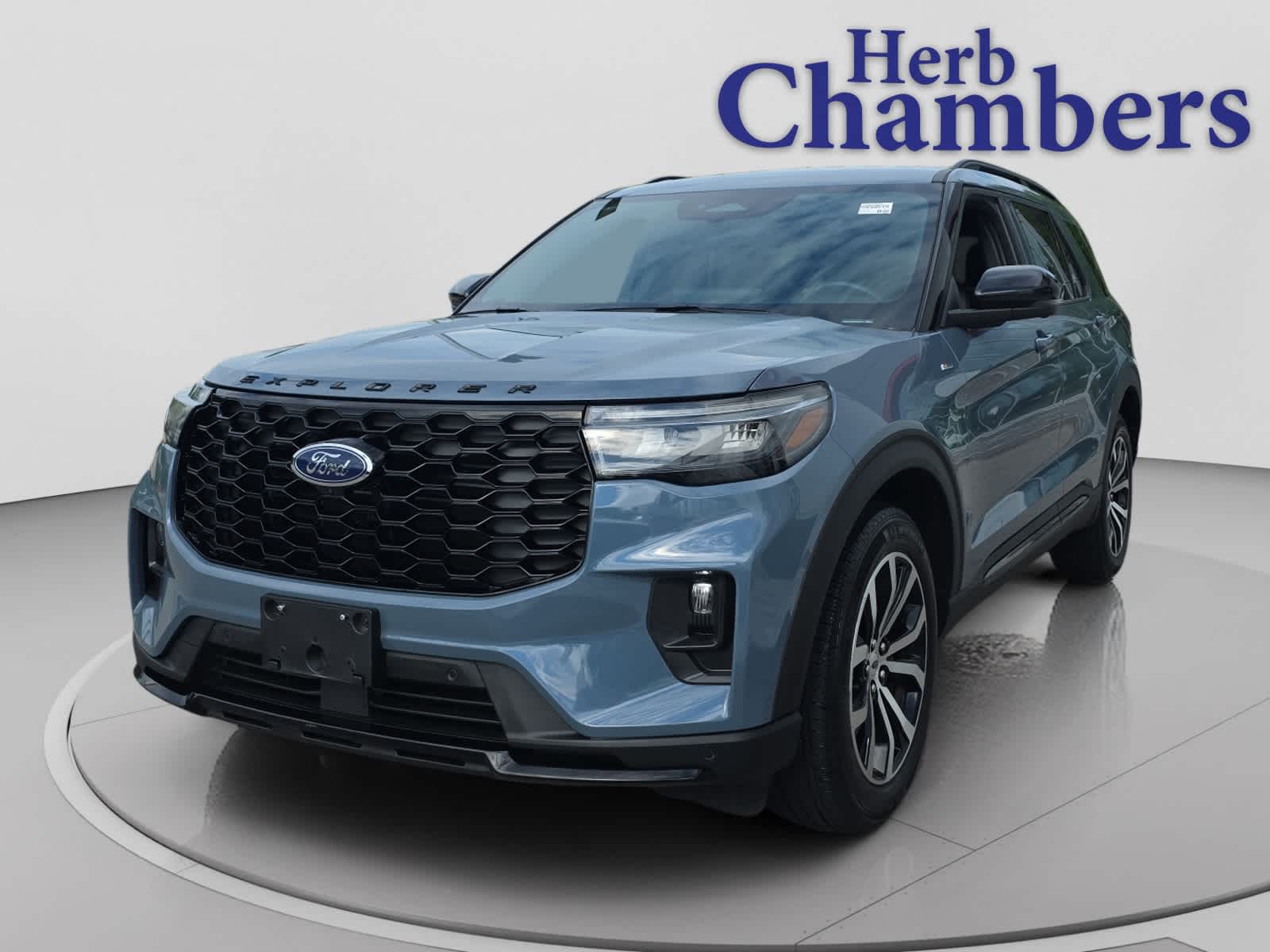 used 2025 Ford Explorer car, priced at $40,998