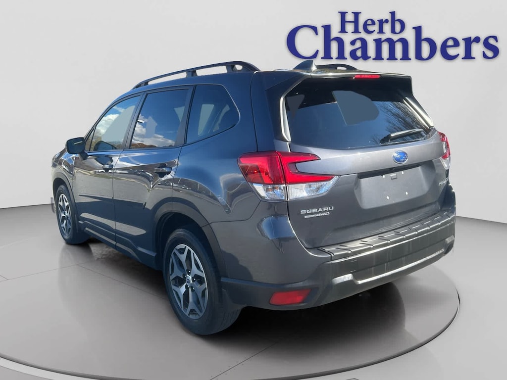 Used 2022 Subaru Forester Premium SUV