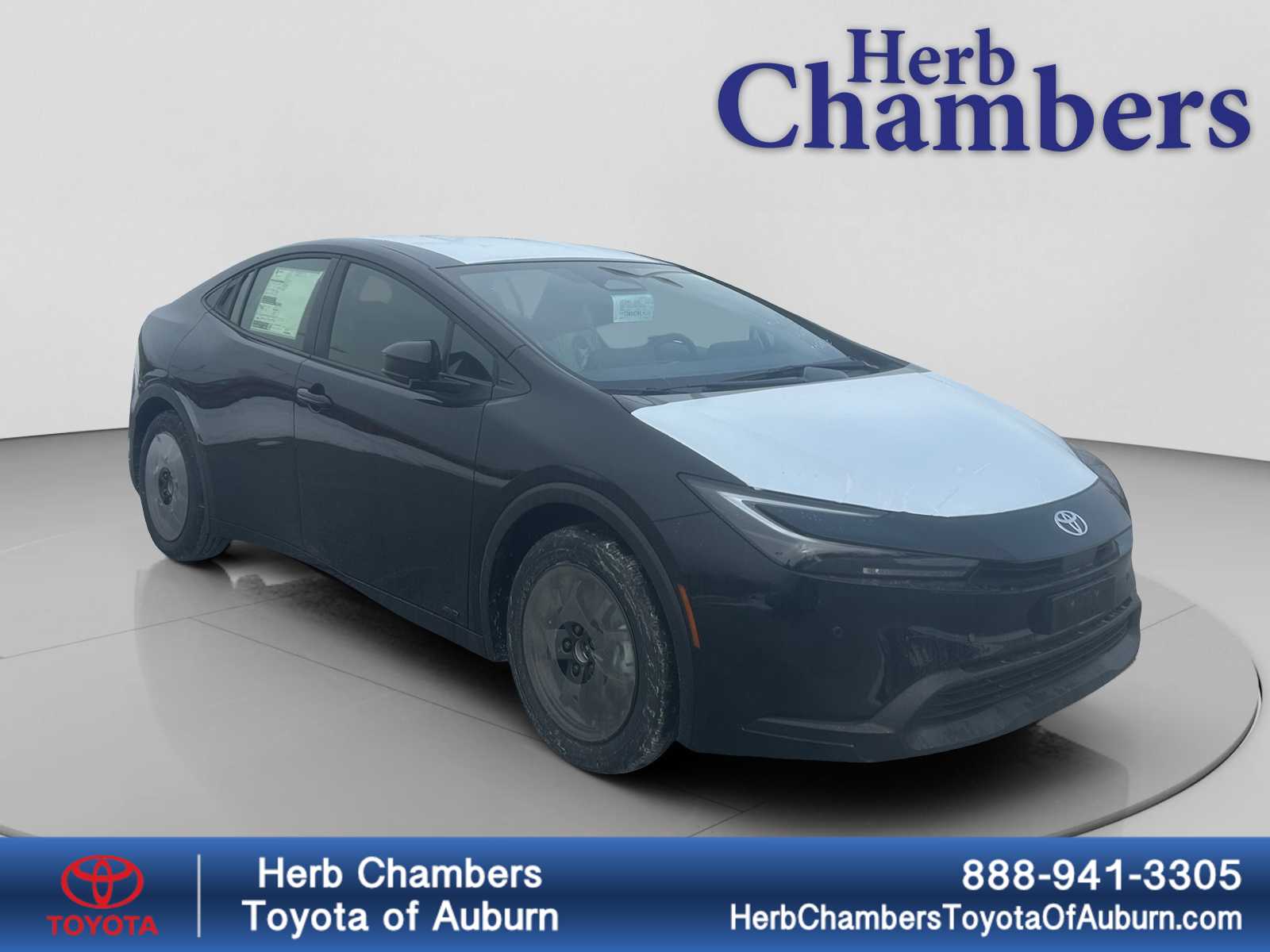 2026 Toyota Prius LE's photo