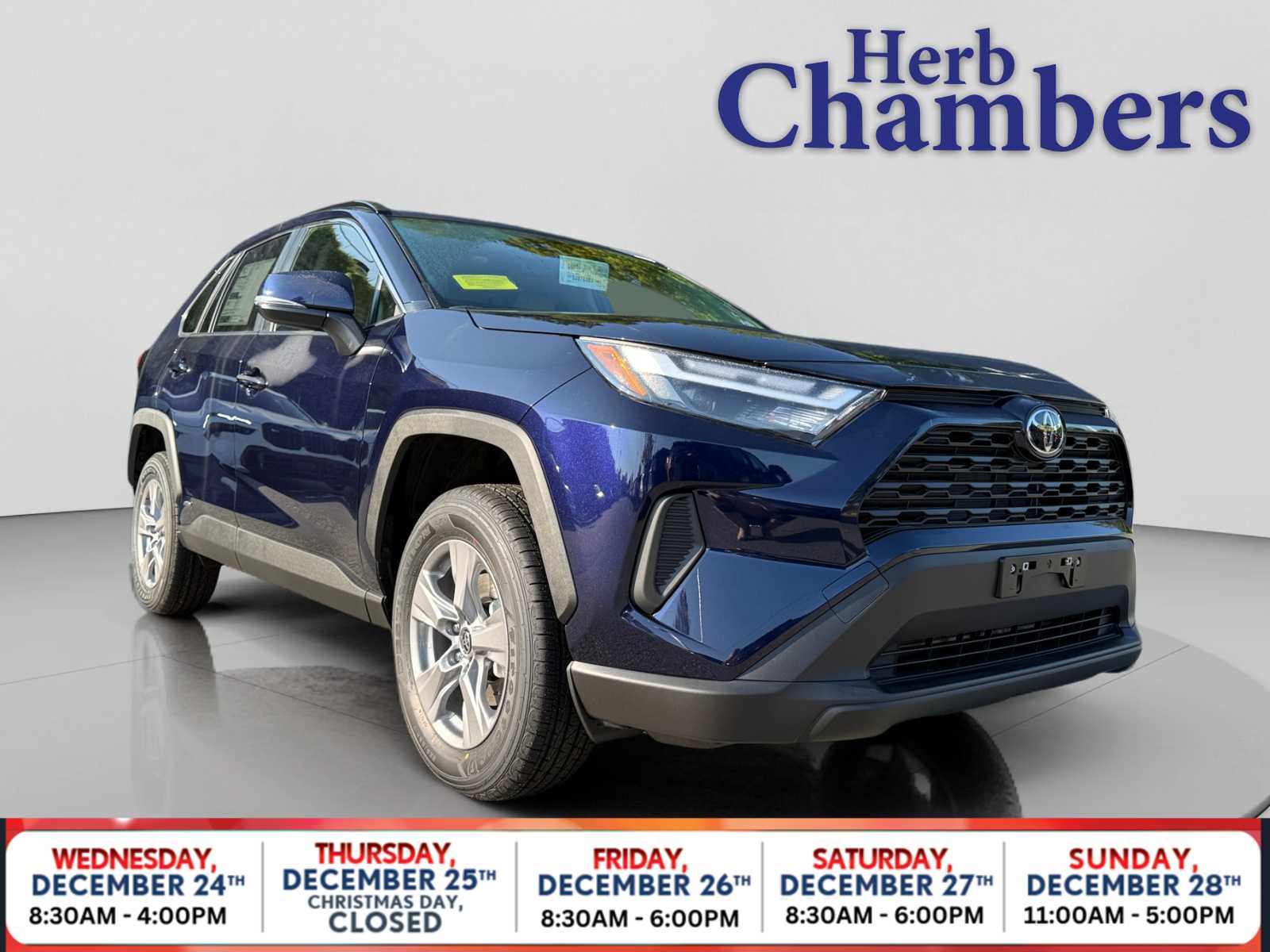 2025 Toyota RAV4 XLE's photo