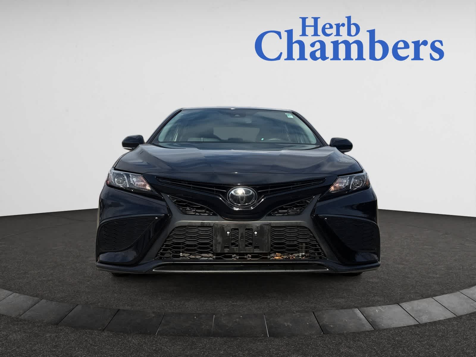 2024 Toyota Camry SE photo 2