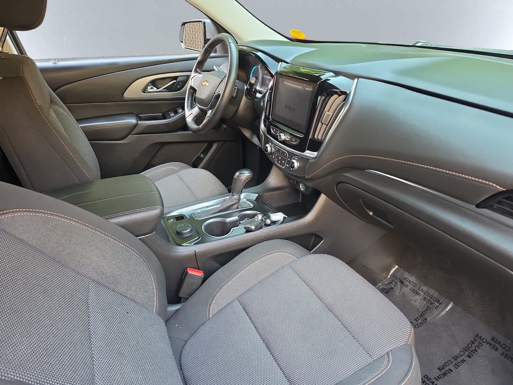 Used 2020 Chevrolet Traverse LT Cloth SUV