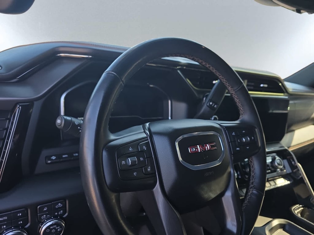 Used 2024 GMC Sierra 2500HD AT4 4WD Crew Cab 159 Truck