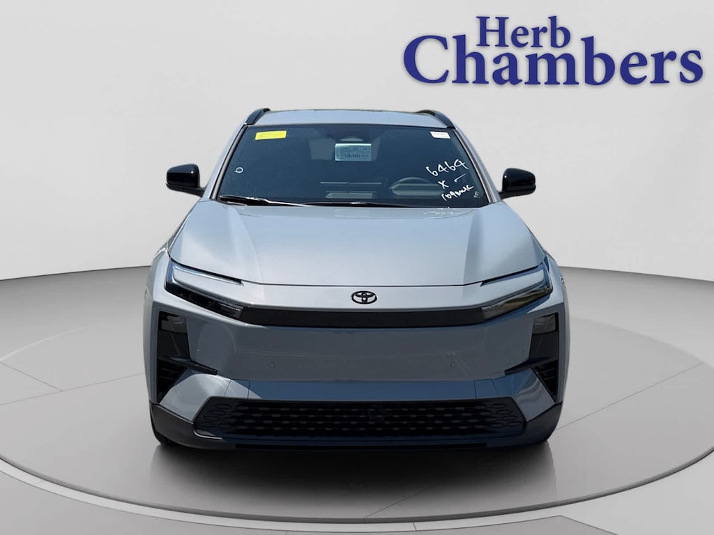 New 2026 Toyota C-HR SE SUV