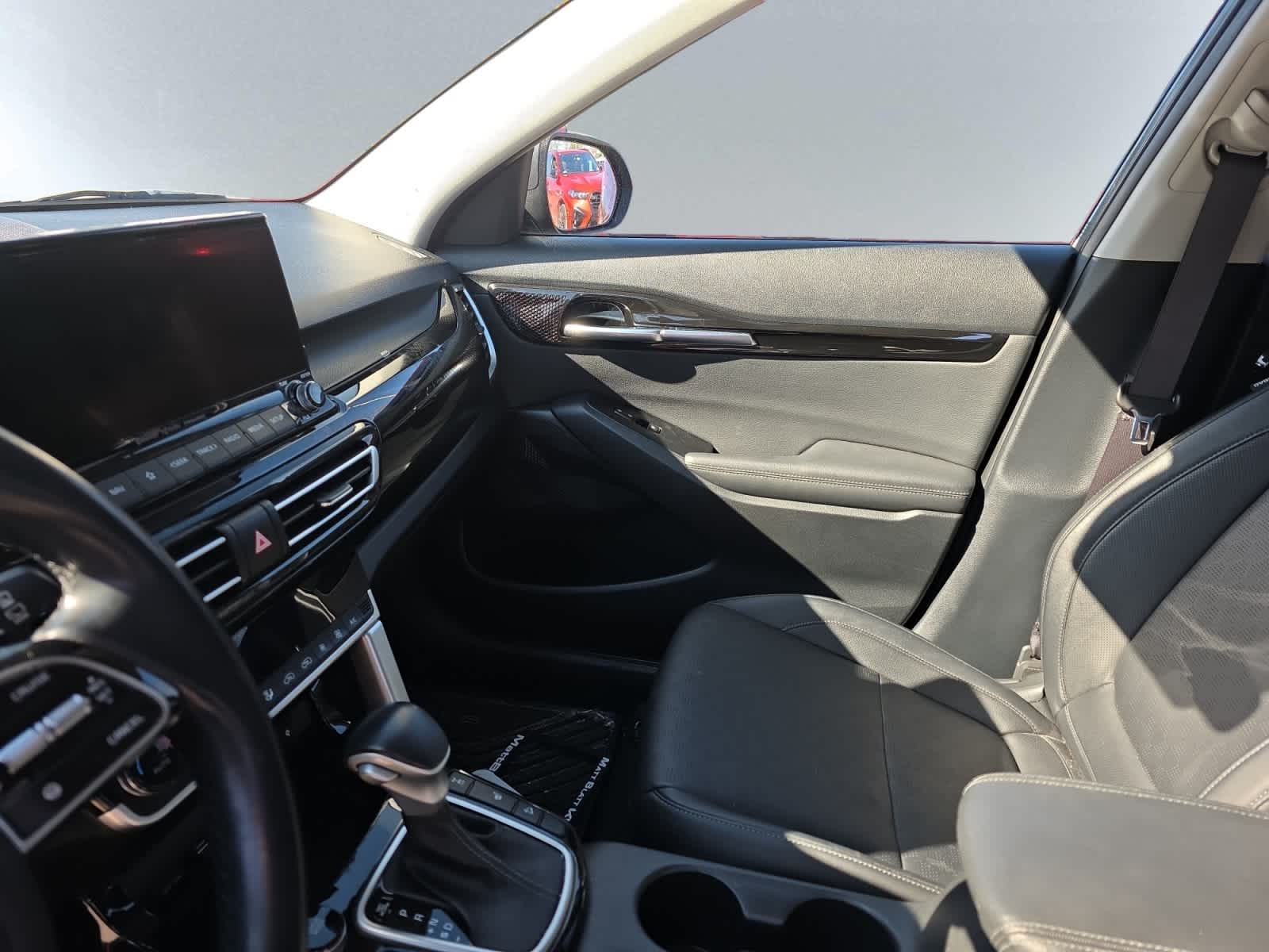 used 2022 Kia Seltos car, priced at $25,998