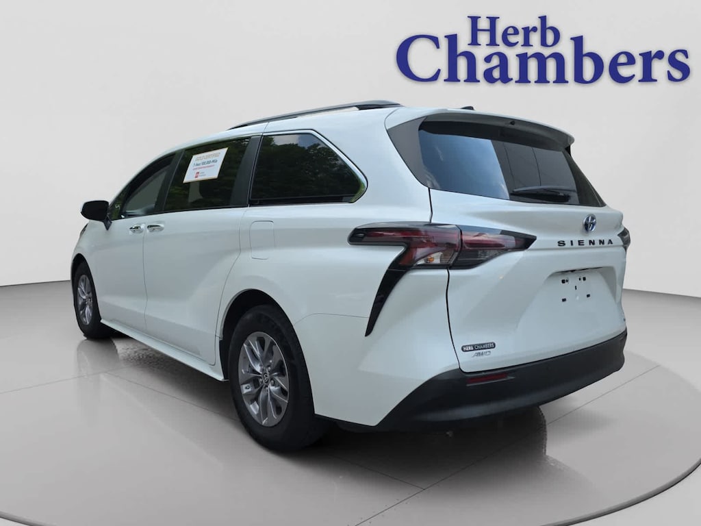 Used 2024 Toyota Sienna XLE Van