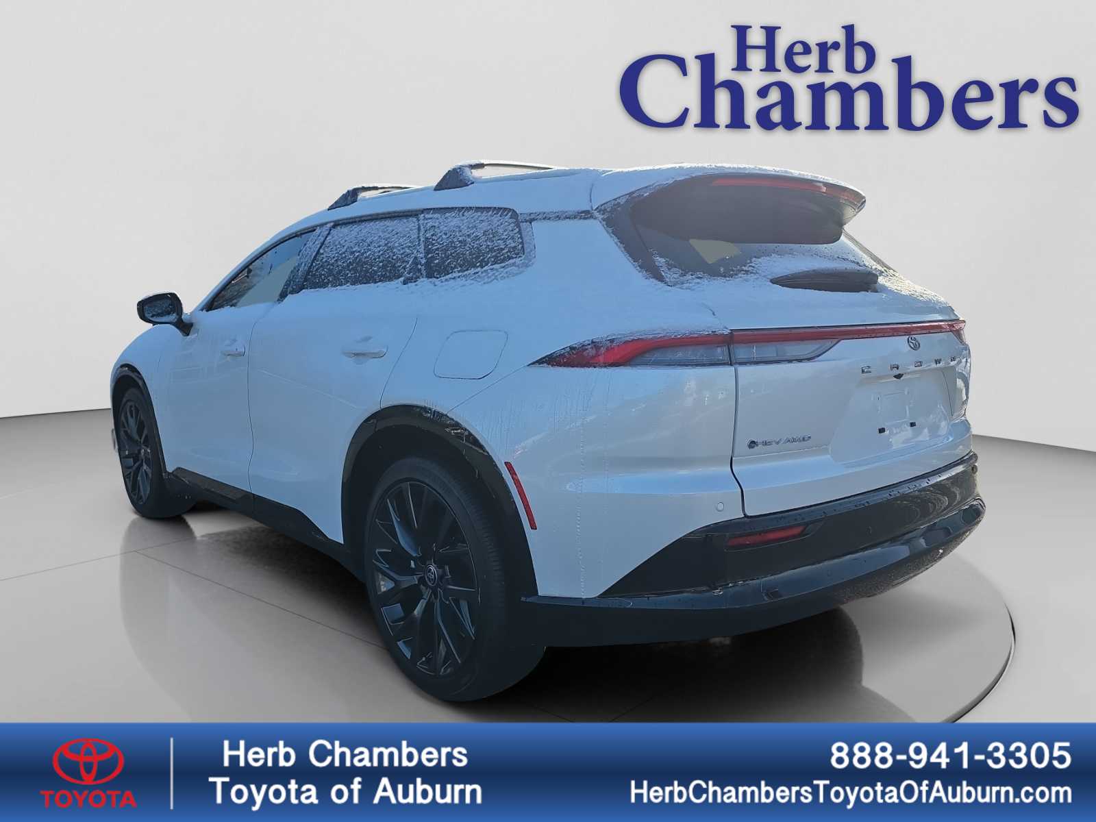 2025 Toyota Crown Signia Limited's photo