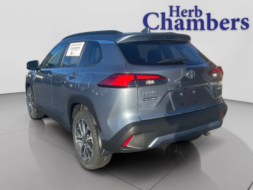 Used 2023 Toyota Corolla Cross XLE SUV