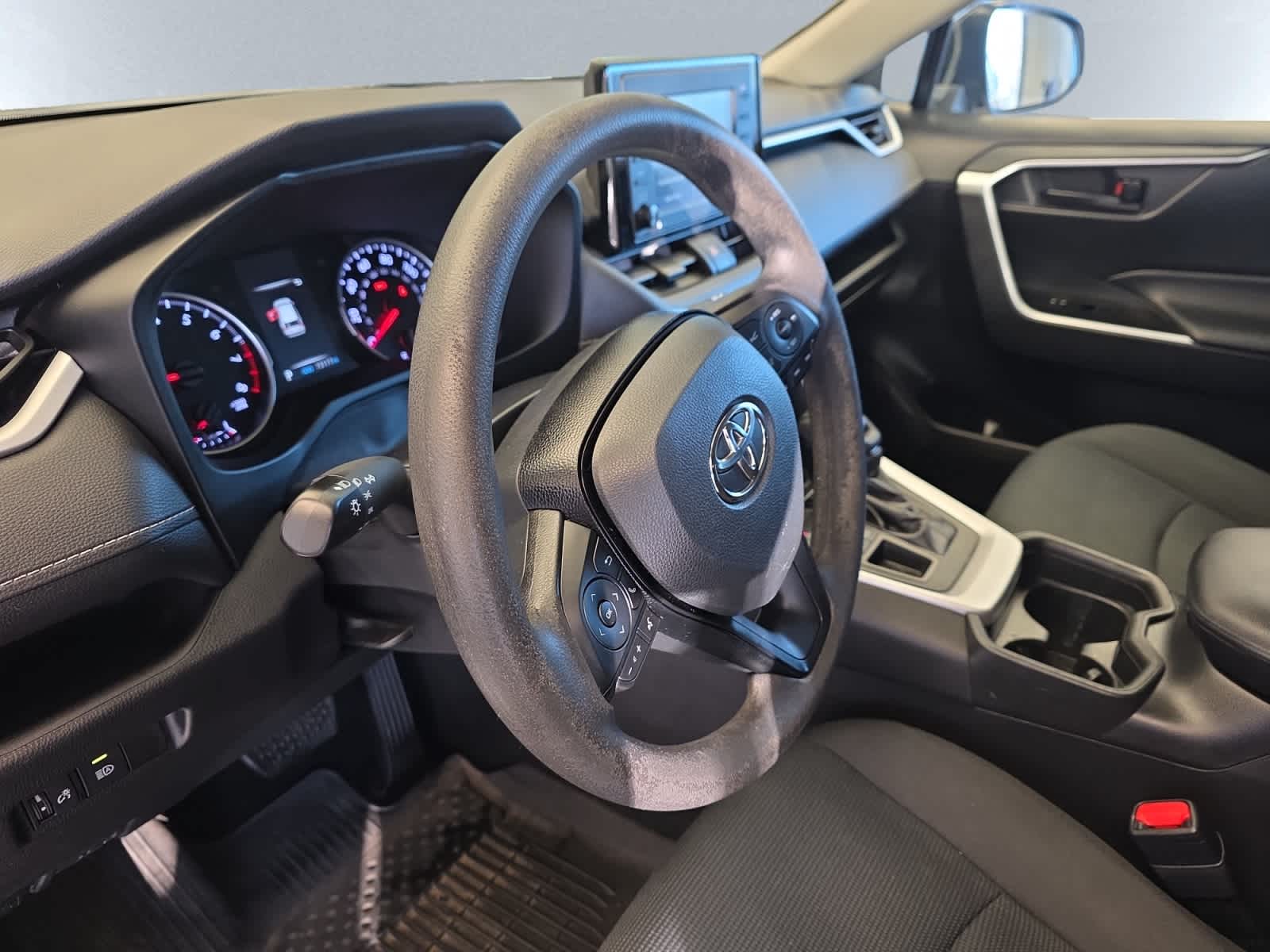 used 2020 Toyota RAV4 car, priced at $26,998