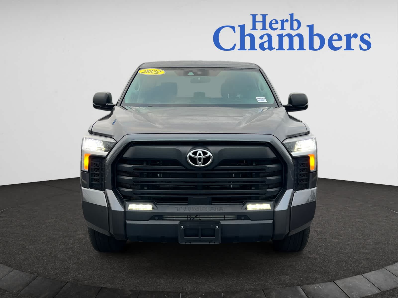 2022 Toyota Tundra SR5 CrewMax photo 2