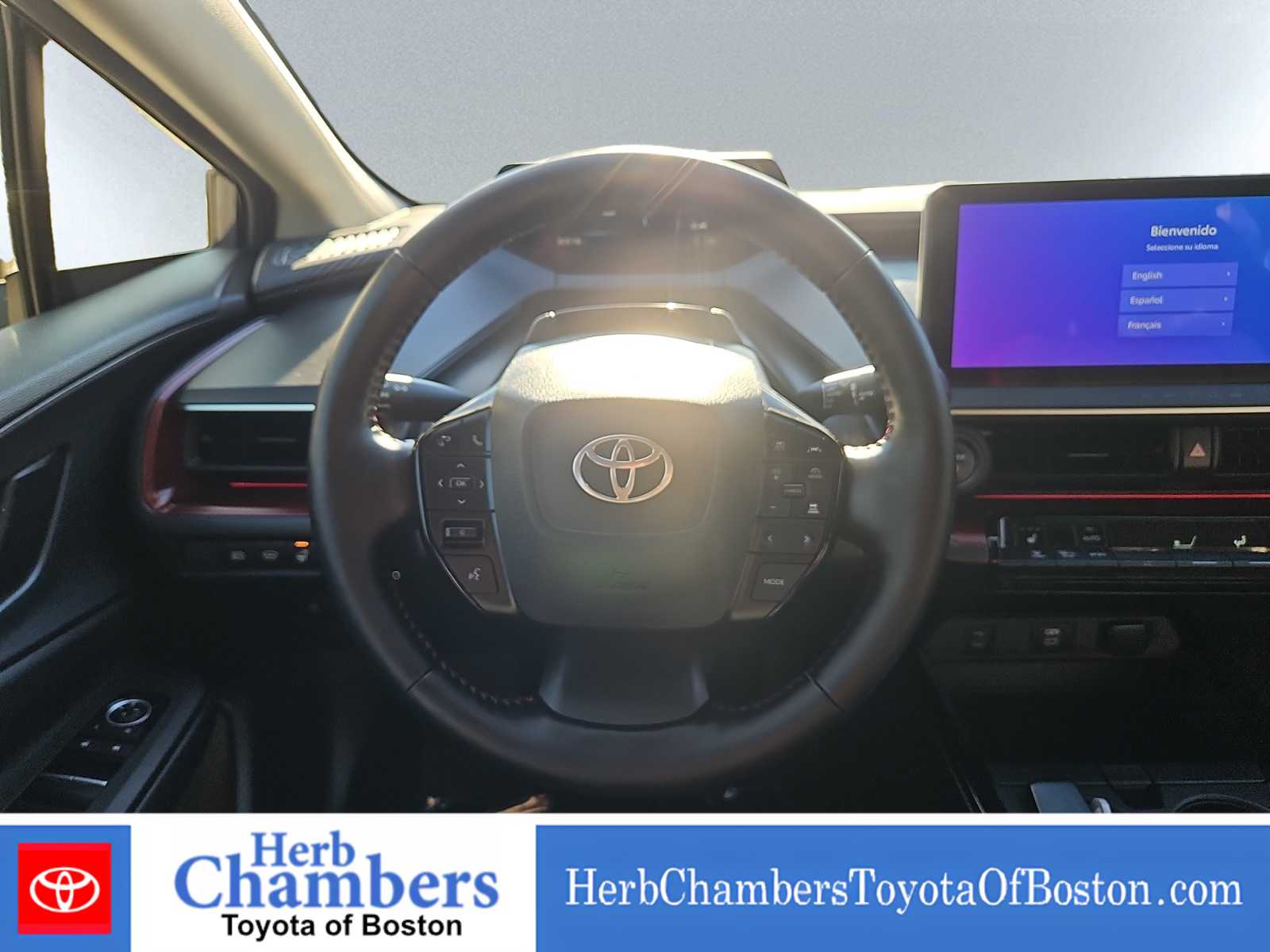 2024 Toyota Prius Prime XSE - Photo 18