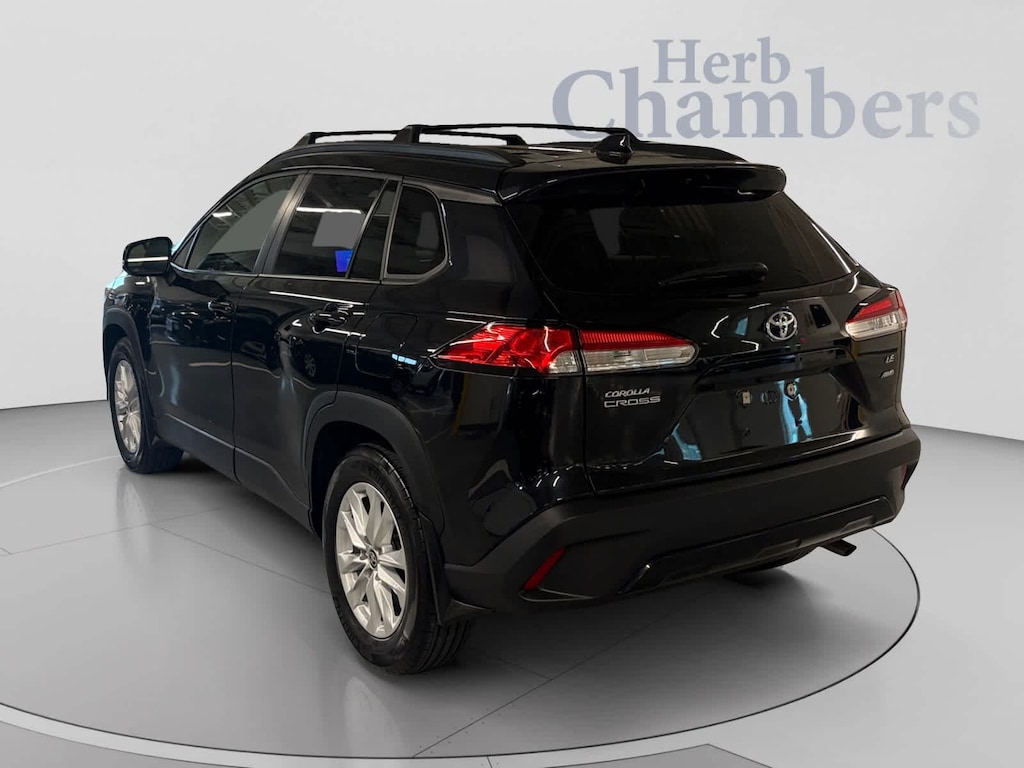 Used 2024 Toyota Corolla Cross LE SUV