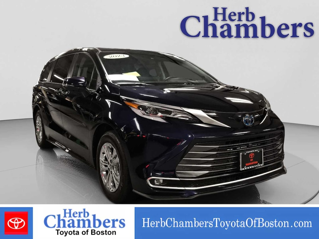 Used 2023 Toyota Sienna Platinum Van