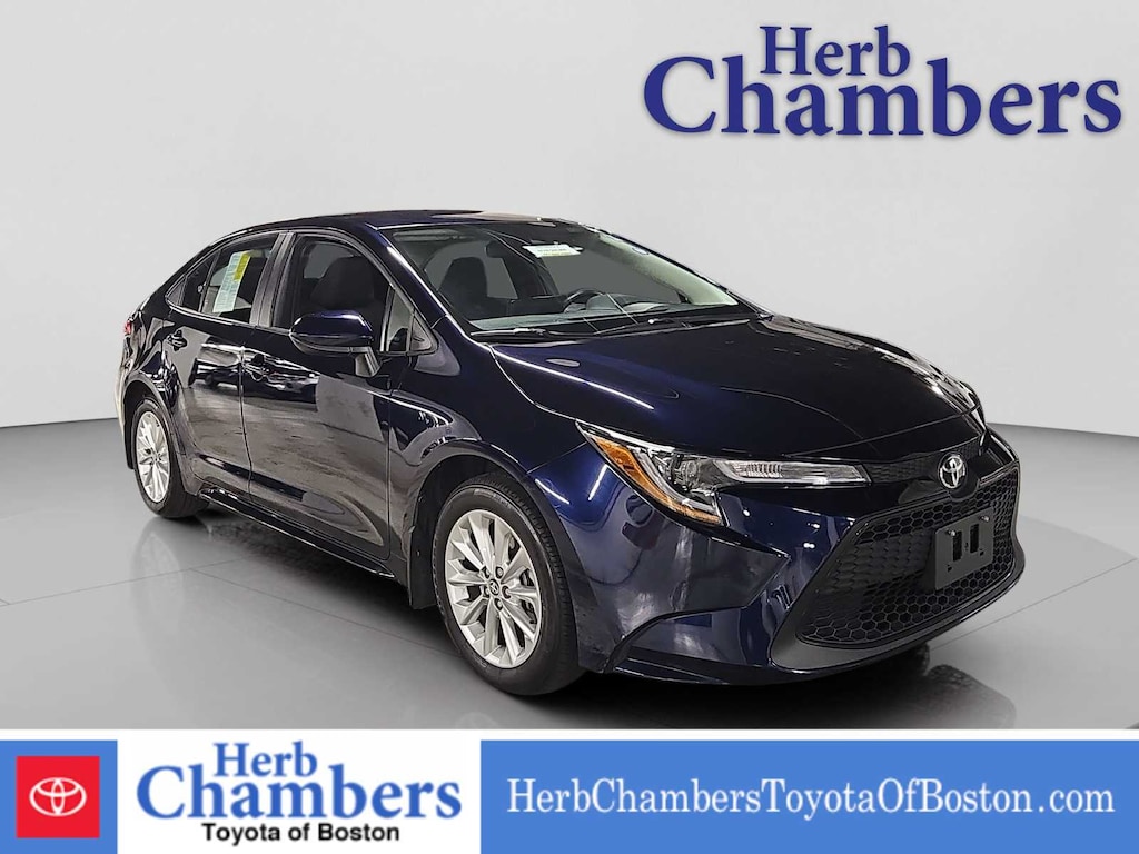 Used 2022 Toyota Corolla LE Sedan