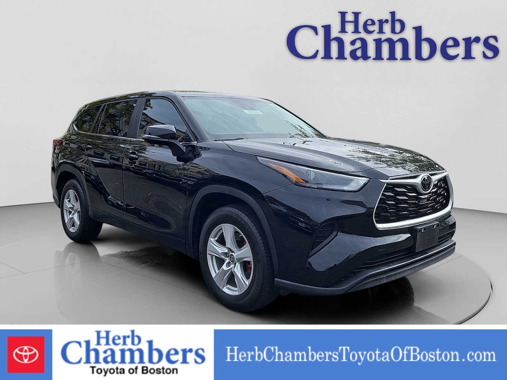 Used 2023 Toyota Highlander L SUV