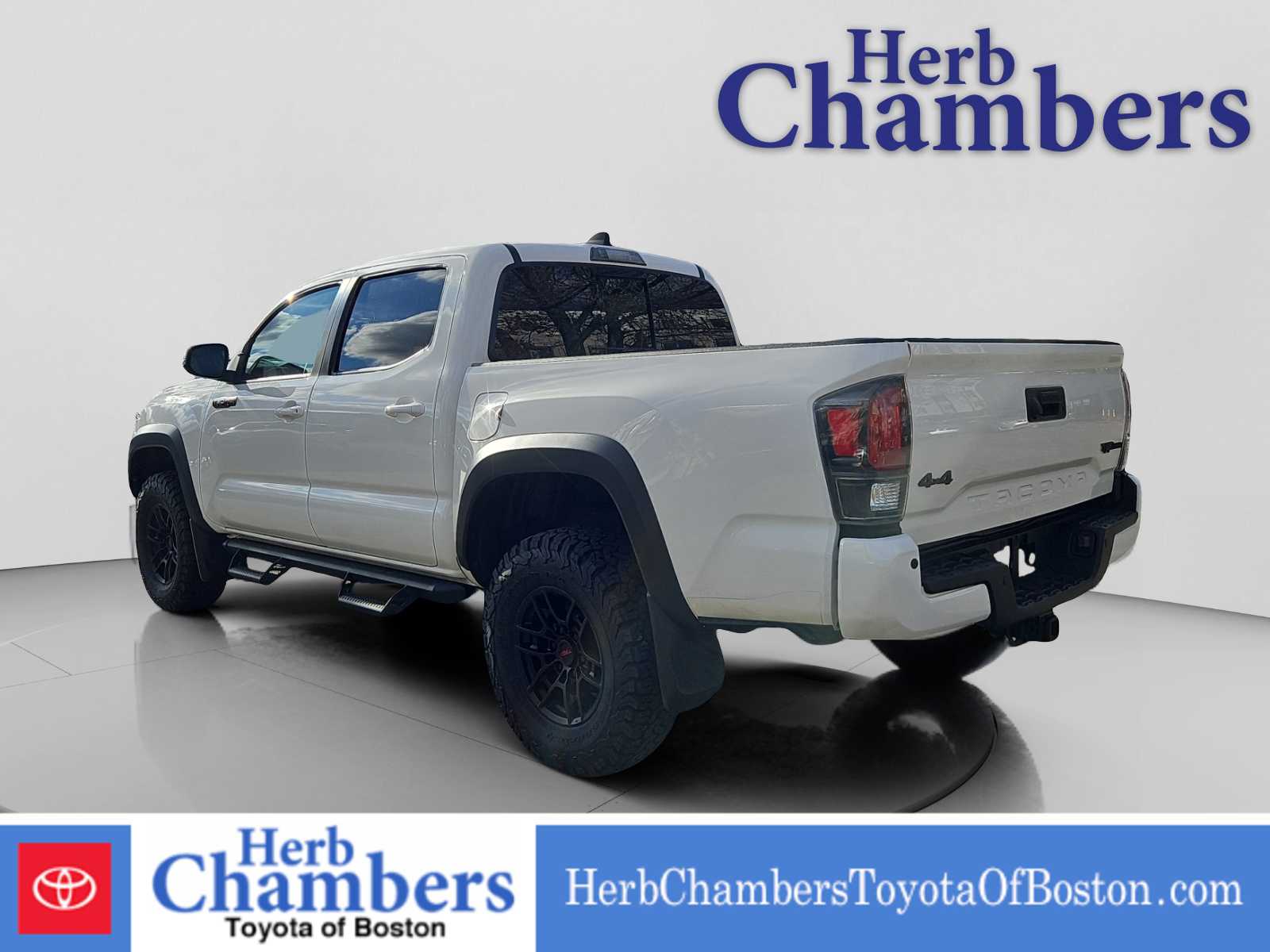 2021 Toyota Tacoma TRD Pro Double Cab V6 photo 3