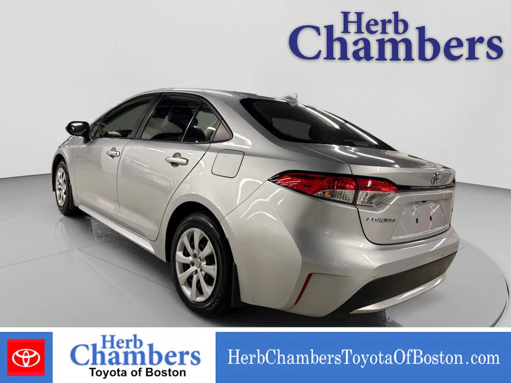 Used 2022 Toyota Corolla LE Sedan